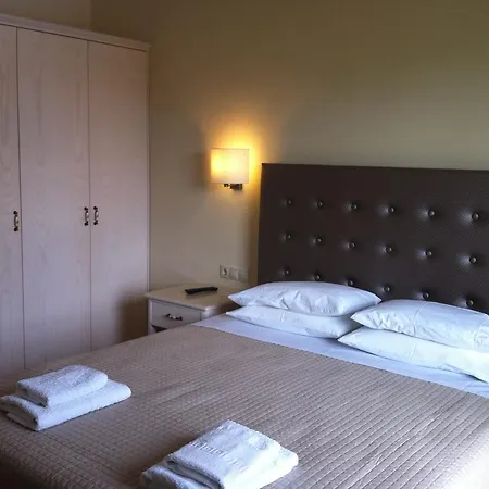 Royalrose * Paleokastritsa